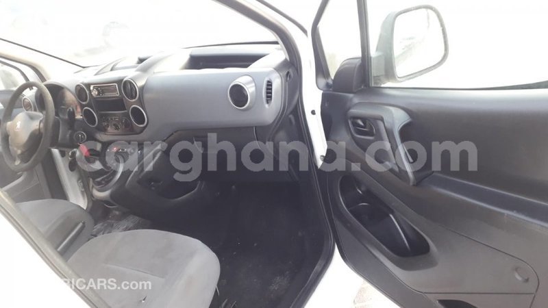 Big with watermark peugeot partner ashanti import dubai 39034