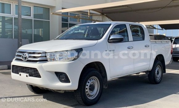 Ra Imported Toyota Hilux funfun Ọkọ̀ in Import - Dubai ni Ashanti Ra Imported Toyota Hilux funfun Ọkọ̀ in Import - Dubai ni Ashanti