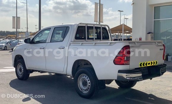 Ra Imported Toyota Hilux funfun Ọkọ̀ in Import - Dubai ni Ashanti Ra Imported Toyota Hilux funfun Ọkọ̀ in Import - Dubai ni Ashanti