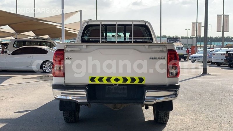 Big with watermark toyota hilux ashanti import dubai 39035