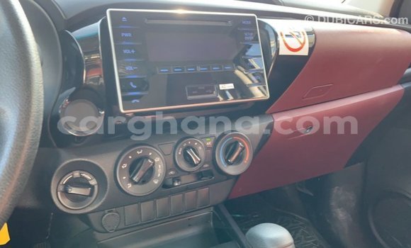 Ra Imported Toyota Hilux funfun Ọkọ̀ in Import - Dubai ni Ashanti Ra Imported Toyota Hilux funfun Ọkọ̀ in Import - Dubai ni Ashanti