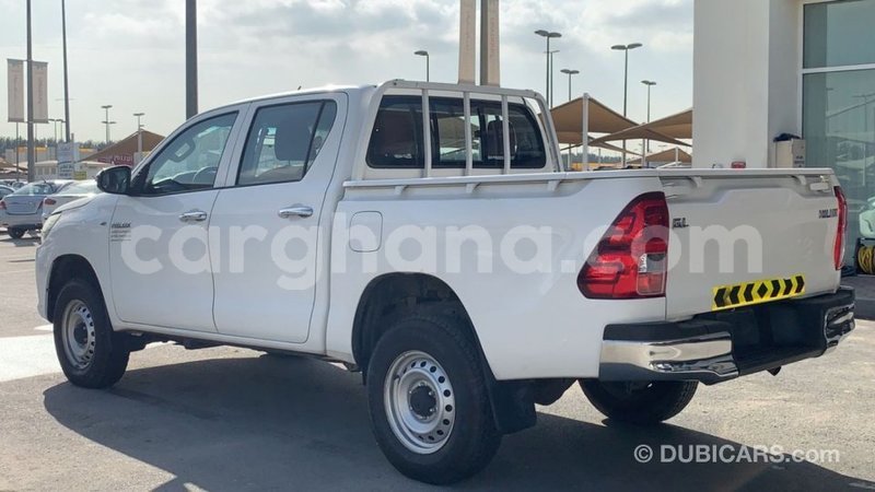 Big with watermark toyota hilux ashanti import dubai 39036