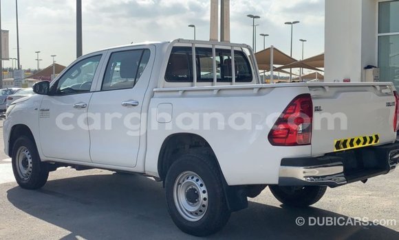 Buy Import Toyota Hilux White Car in Import - Dubai in Ashanti Buy Import Toyota Hilux White Car in Import - Dubai in Ashanti