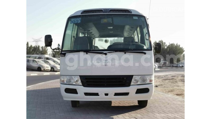 Big with watermark toyota coaster ashanti import dubai 39038