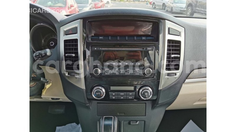 Big with watermark mitsubishi pajero ashanti import dubai 39042