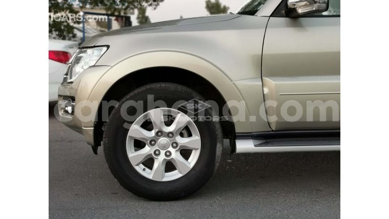 Big with watermark mitsubishi pajero ashanti import dubai 39042