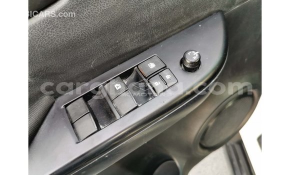 Ra Imported Toyota Hilux funfun Ọkọ̀ in Import - Dubai ni Ashanti Ra Imported Toyota Hilux funfun Ọkọ̀ in Import - Dubai ni Ashanti