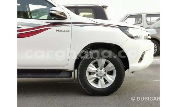 Ra Imported Toyota Hilux funfun Ọkọ̀ in Import - Dubai ni Ashanti Ra Imported Toyota Hilux funfun Ọkọ̀ in Import - Dubai ni Ashanti