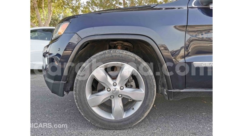 Big with watermark jeep grand cherokee ashanti import dubai 39055