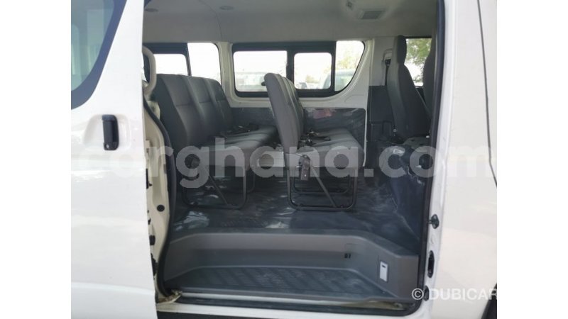 Big with watermark toyota hiace ashanti import dubai 39056