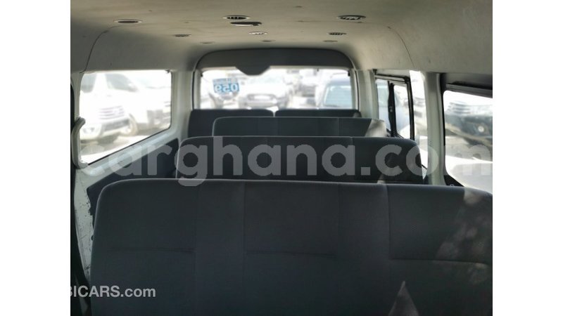 Big with watermark toyota hiace ashanti import dubai 39056