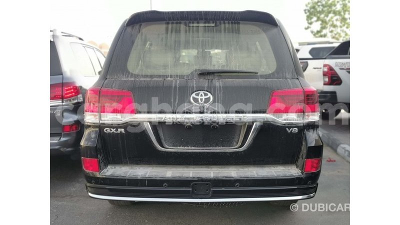 Big with watermark toyota land cruiser ashanti import dubai 39059