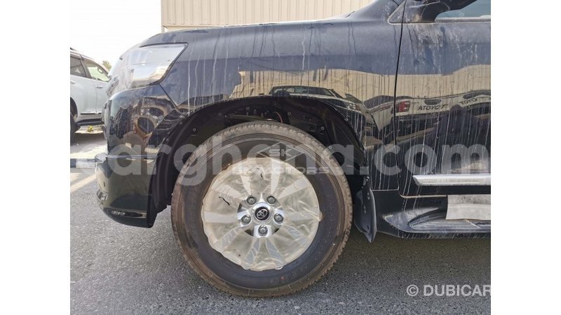 Big with watermark toyota land cruiser ashanti import dubai 39059