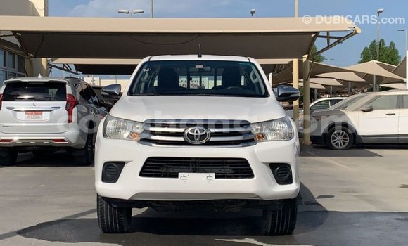 Ra Imported Toyota Hilux funfun Ọkọ̀ in Import - Dubai ni Ashanti Ra Imported Toyota Hilux funfun Ọkọ̀ in Import - Dubai ni Ashanti