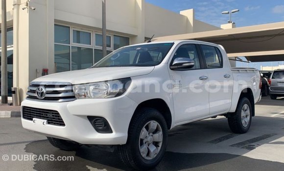 Ra Imported Toyota Hilux funfun Ọkọ̀ in Import - Dubai ni Ashanti Ra Imported Toyota Hilux funfun Ọkọ̀ in Import - Dubai ni Ashanti