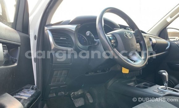 Ra Imported Toyota Hilux funfun Ọkọ̀ in Import - Dubai ni Ashanti Ra Imported Toyota Hilux funfun Ọkọ̀ in Import - Dubai ni Ashanti
