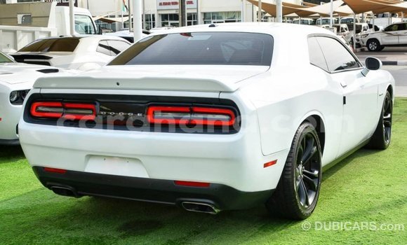 Buy Import Dodge Challenger White Car in Import - Dubai in Ashanti Buy Import Dodge Challenger White Car in Import - Dubai in Ashanti