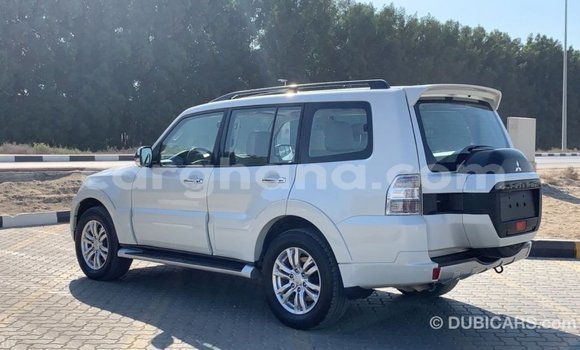 Sayi Imported Mitsubishi Pajero White Mota in Import - Dubai a Ashanti Sayi Imported Mitsubishi Pajero White Mota in Import - Dubai a Ashanti