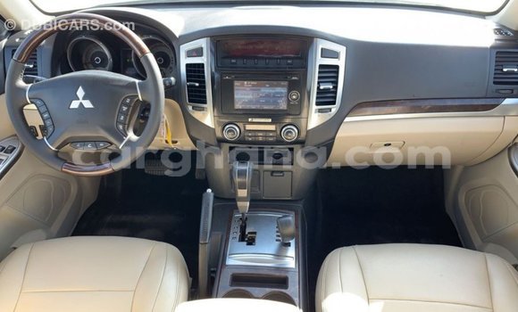 Sayi Imported Mitsubishi Pajero White Mota in Import - Dubai a Ashanti Sayi Imported Mitsubishi Pajero White Mota in Import - Dubai a Ashanti