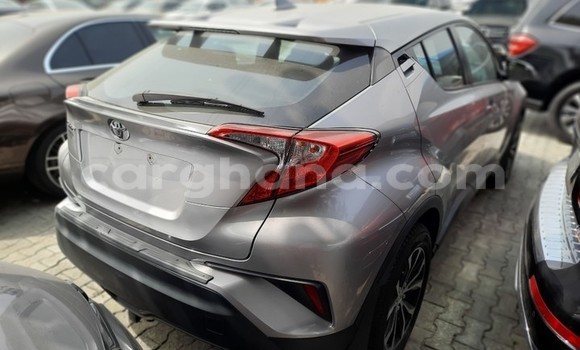 Ra Àlòkù Toyota C-HR Silver Ọkọ̀ in Sekondi–Takoradi Metropolitan ni Oorun Ra Àlòkù Toyota C-HR Silver Ọkọ̀ in Sekondi–Takoradi Metropolitan ni Oorun