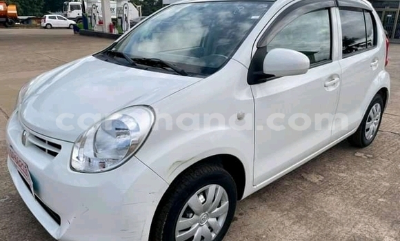 Buy Used Toyota Passo White Car in Accra in Greater Accra Buy Used Toyota Passo White Car in Accra in Greater Accra