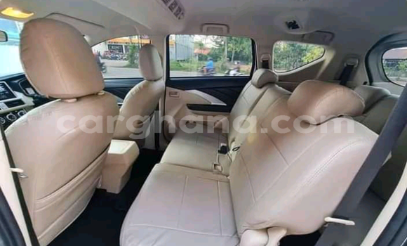 Ra Àlòkù Mitsubishi Colt Silver Ọkọ̀ in Asunafo North Municipal ni Brong-Ahafo Ra Àlòkù Mitsubishi Colt Silver Ọkọ̀ in Asunafo North Municipal ni Brong-Ahafo