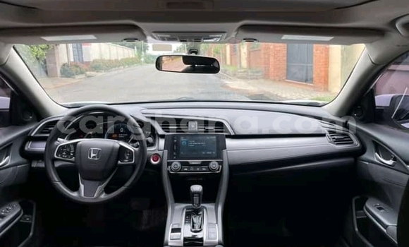 Ra Àlòkù Honda Civic Type R funfun Ọkọ̀ in Accra ni Greater Accra Ra Àlòkù Honda Civic Type R funfun Ọkọ̀ in Accra ni Greater Accra