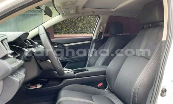 Ra Àlòkù Honda Civic Type R funfun Ọkọ̀ in Accra ni Greater Accra Ra Àlòkù Honda Civic Type R funfun Ọkọ̀ in Accra ni Greater Accra