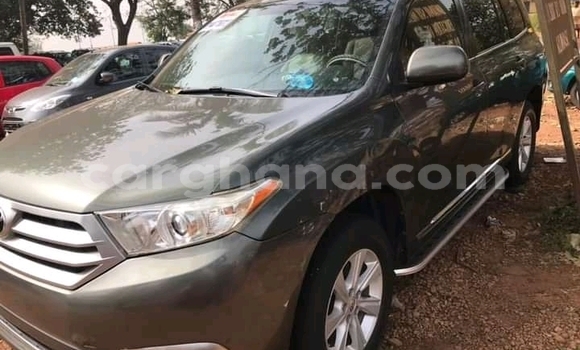 Ra Àlòkù Toyota Highlander Miiran Ọkọ̀ in Accra ni Greater Accra