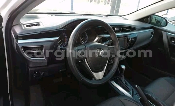 Buy Used Toyota Corolla White Car in Accra in Greater Accra Buy Used Toyota Corolla White Car in Accra in Greater Accra
