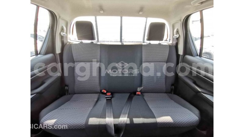 Big with watermark toyota hiace ashanti import dubai 39140