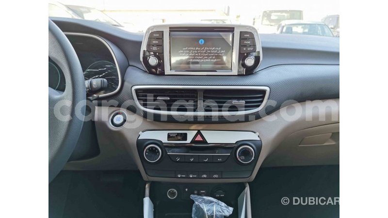 Big with watermark hyundai tucson ashanti import dubai 39141