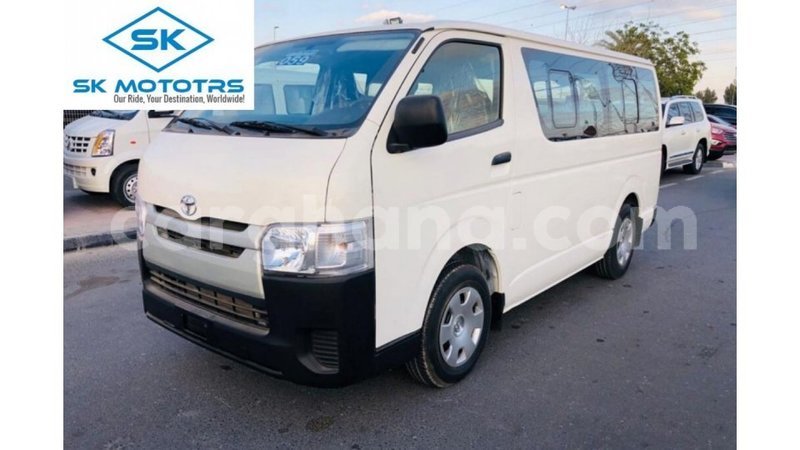 Big with watermark toyota hiace ashanti import dubai 39144