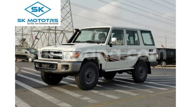 Big with watermark toyota land cruiser ashanti import dubai 39148