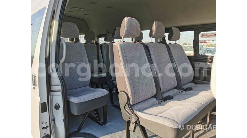 Big with watermark toyota hiace ashanti import dubai 39155