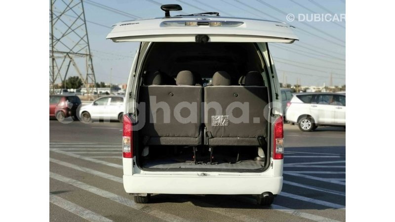 Big with watermark toyota hiace ashanti import dubai 39155