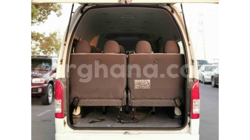 Big with watermark toyota hiace ashanti import dubai 39157