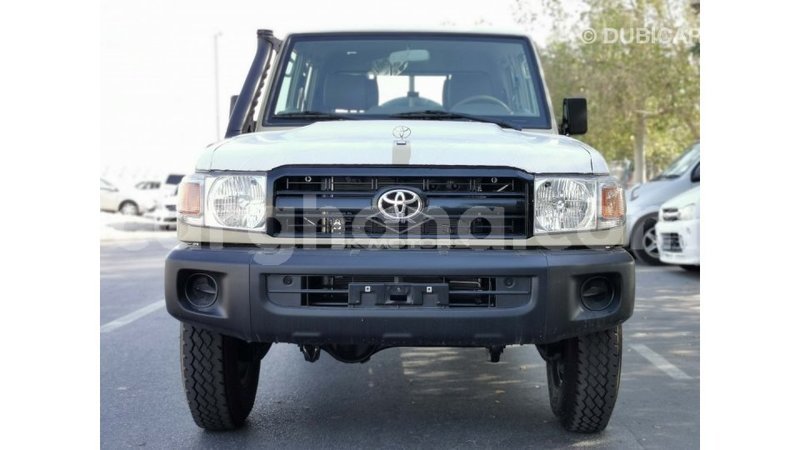 Big with watermark toyota land cruiser ashanti import dubai 39159