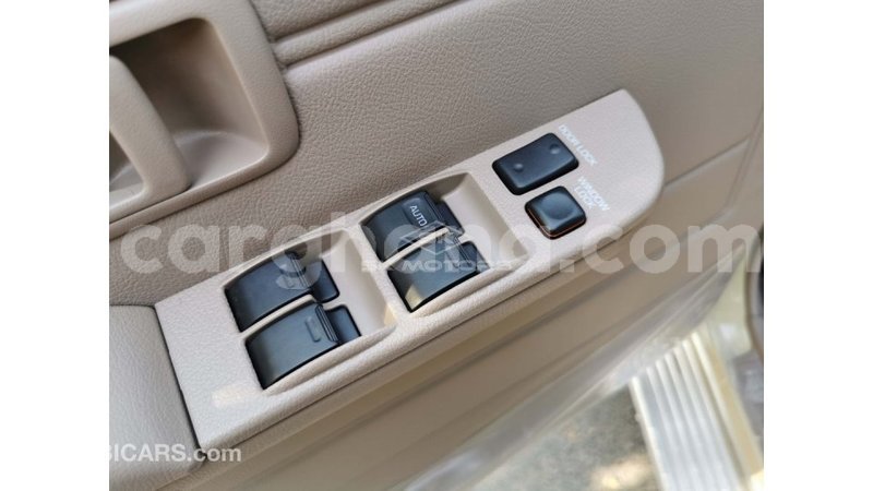 Big with watermark toyota land cruiser ashanti import dubai 39159