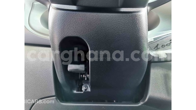 Big with watermark toyota hiace ashanti import dubai 39161