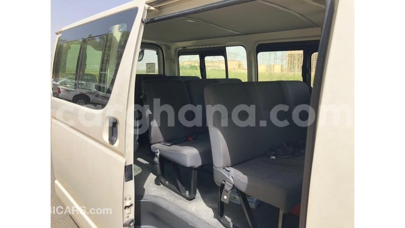 Big with watermark toyota hiace ashanti import dubai 39163