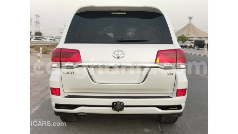 Big with watermark toyota land cruiser ashanti import dubai 39167