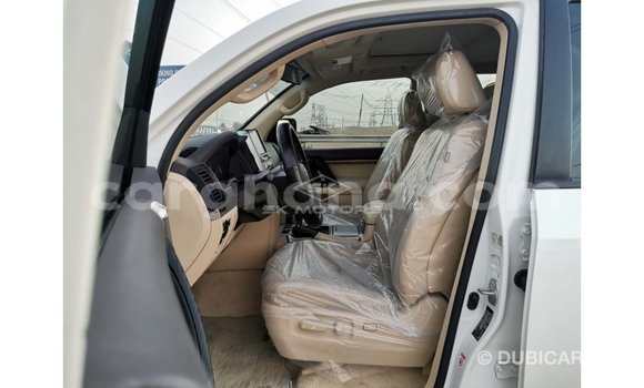 Buy Import Toyota Land Cruiser White Car in Import - Dubai in Ashanti Buy Import Toyota Land Cruiser White Car in Import - Dubai in Ashanti
