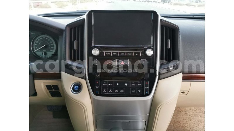 Big with watermark toyota land cruiser ashanti import dubai 39167