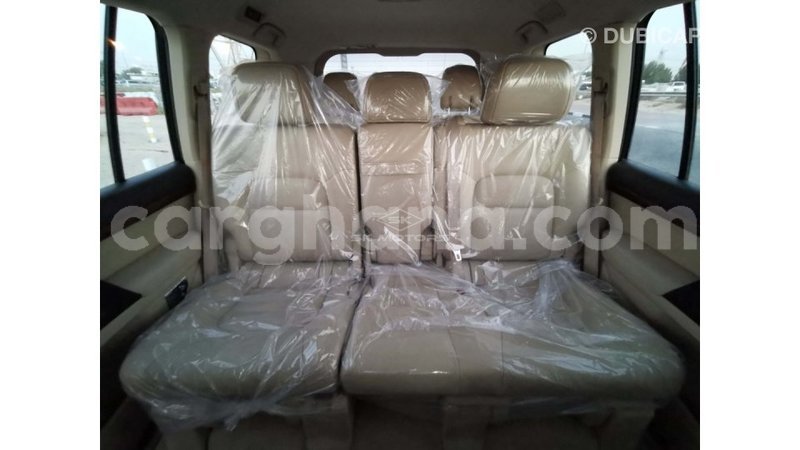 Big with watermark toyota land cruiser ashanti import dubai 39167