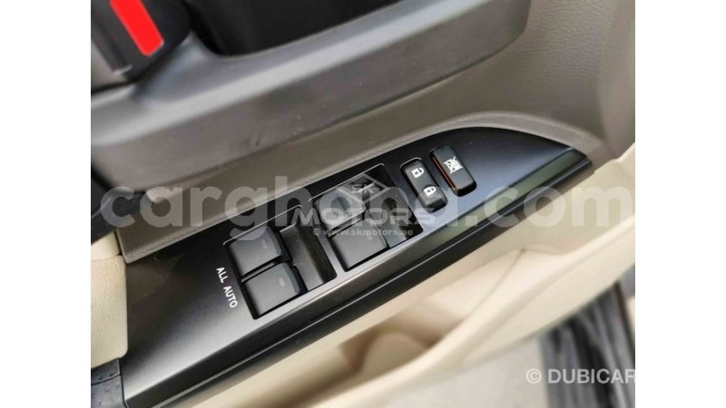 Big with watermark toyota land cruiser ashanti import dubai 39168