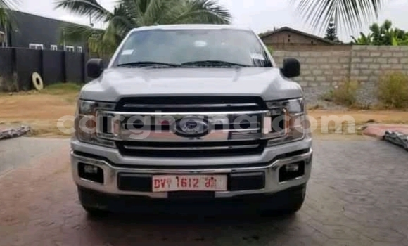 Buy Used Ford S-MAX Silver Car in Accra in Greater Accra