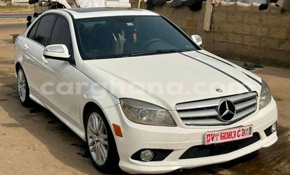 Buy Used Mercedes‒Benz 300–Series White Car in Accra in Greater Accra Buy Used Mercedes‒Benz 300–Series White Car in Accra in Greater Accra