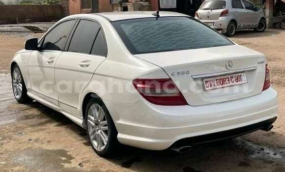 Buy Used Mercedes‒Benz 300–Series White Car in Accra in Greater Accra Buy Used Mercedes‒Benz 300–Series White Car in Accra in Greater Accra