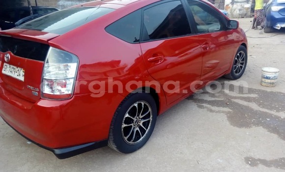 Ra Àlòkù Toyota Prius Red Ọkọ̀ in Begoro ni Oorun Ra Àlòkù Toyota Prius Red Ọkọ̀ in Begoro ni Oorun